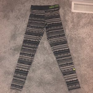 Nike Pro leggings
